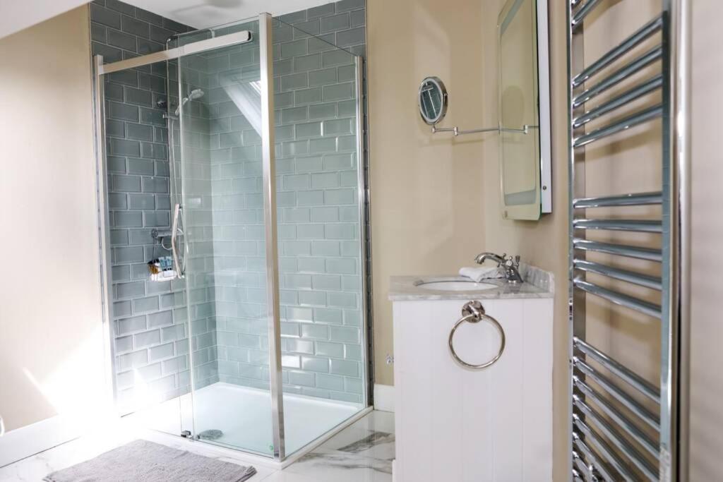 Vila 5* Self Catering Nenagh Exteriér fotografie